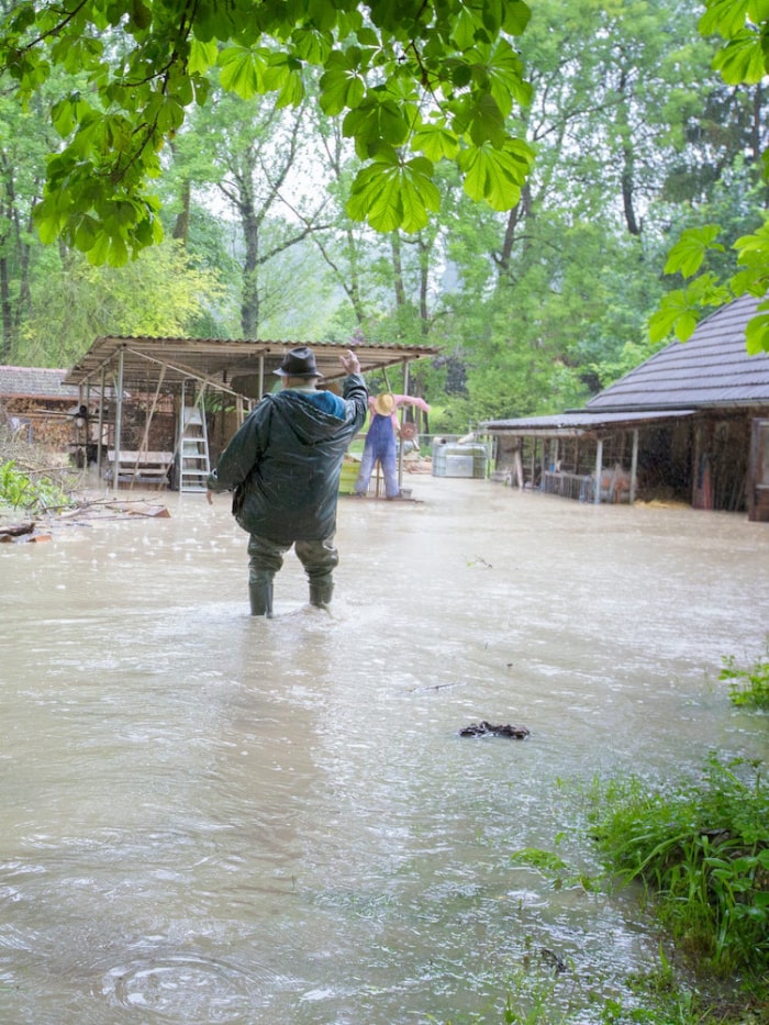 9 choses à ne jamais faire pendant une inondation