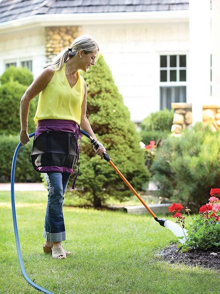 10 outils ergonomiques qui rendent le jardinage presque indolore