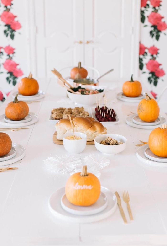 35 façons fraîches et festives de décorer votre table de Thanksgiving