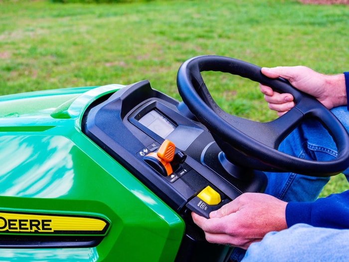 Les meilleures options de tracteurs à gazon John Deere