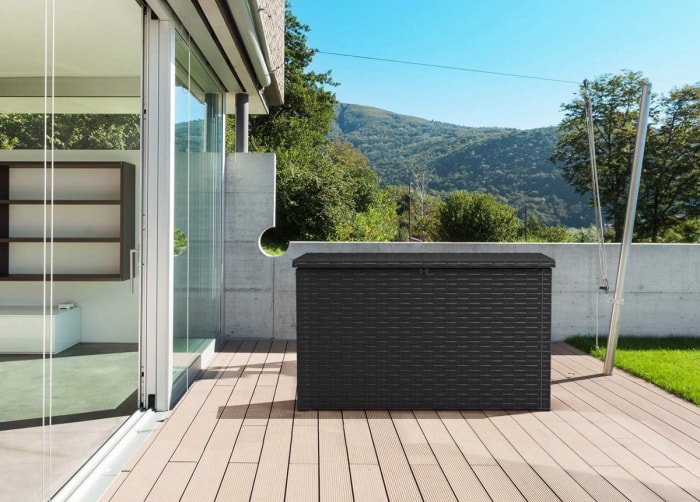 La meilleure option de banc de rangement extérieur Coffre de terrasse Keter Java XXL de 230 gallons