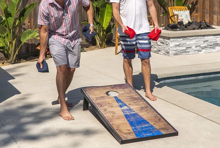 L'option de jeux d'arrière-cour la plus populaire Ensemble de cornhole classique