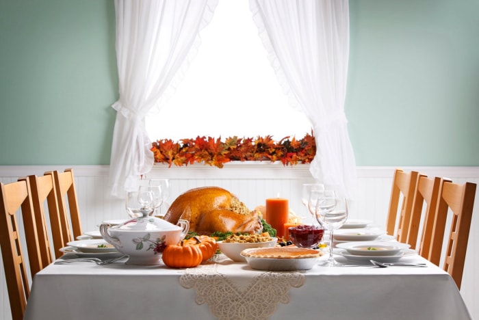 13 conseils pour réunir tout le monde autour de la table de Thanksgiving