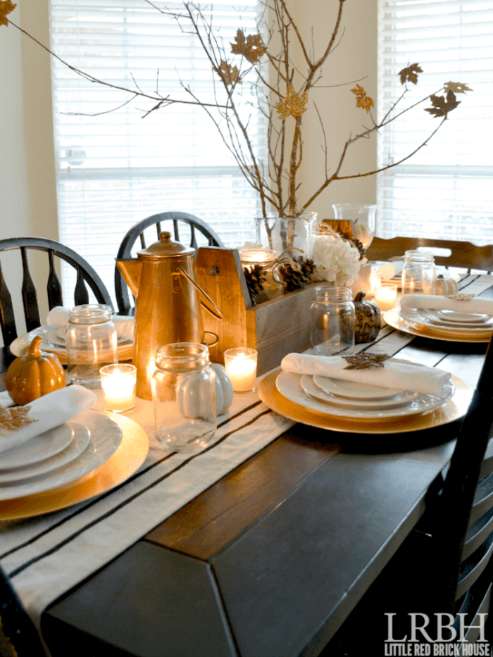 35 façons fraîches et festives de décorer votre table de Thanksgiving