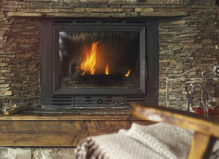 Feu dans la cheminée