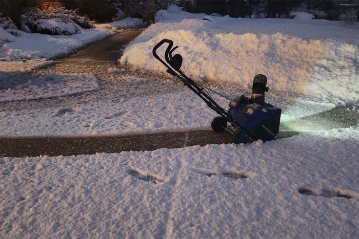 Test de la souffleuse à neige Snow Joe