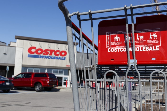 iStock-1210116631 ce que vous ne saviez pas sur les retours en dehors de l'entrepôt costco