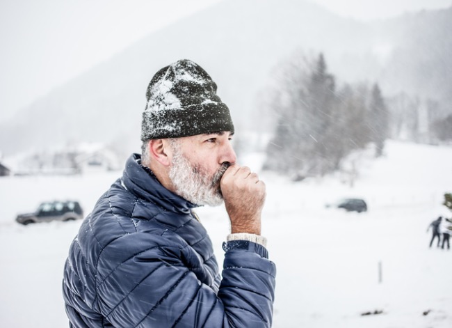 5 raisons pour lesquelles pelleter de la neige peut nuire à votre santé