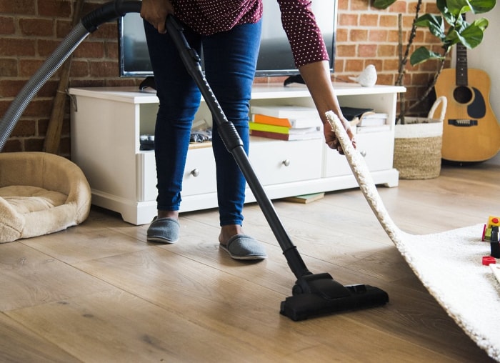 10 habitudes ménagères des gens heureux