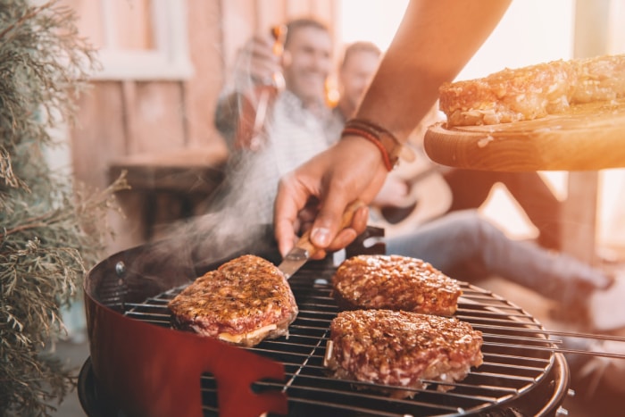 12 façons de cuisiner à l'extérieur