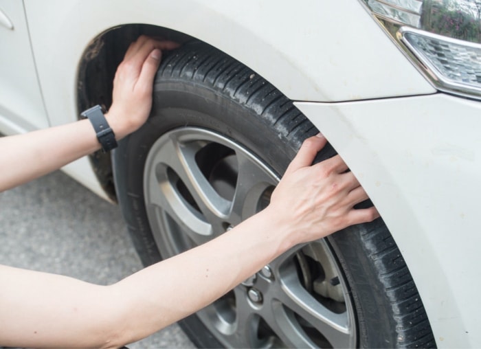 Astuces d'entretien de voiture à l'ancienne que tous les conducteurs devraient connaître