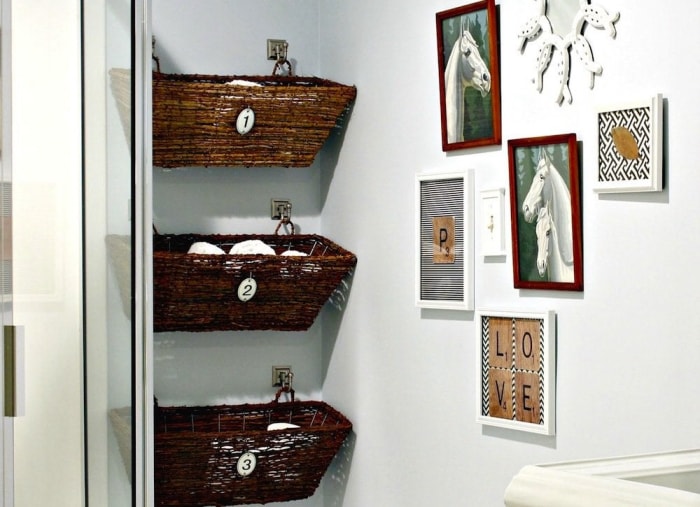 18 astuces de rangement de salle de bain totalement géniales