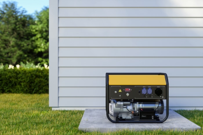 Générateur portable à l'extérieur de la maison