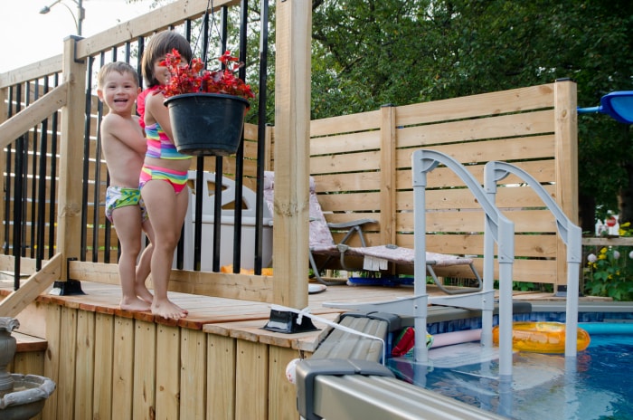 14 façons de sécuriser votre jardin pour les enfants