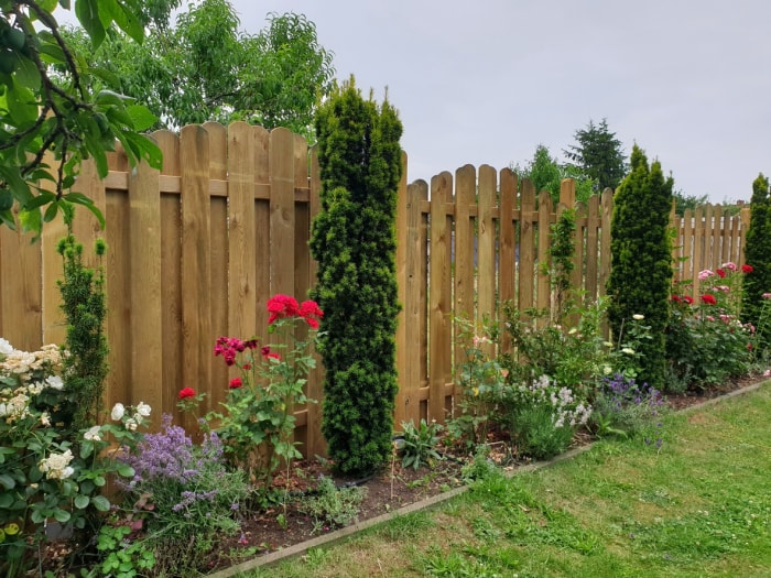 coût de la clôture en mailles de chaîne ou en bois