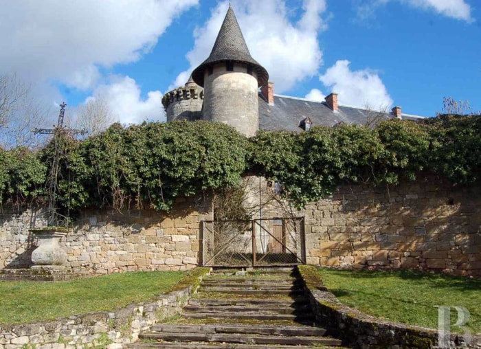 18 châteaux que vous pouvez acheter (pour moins cher que vous ne le pensez)