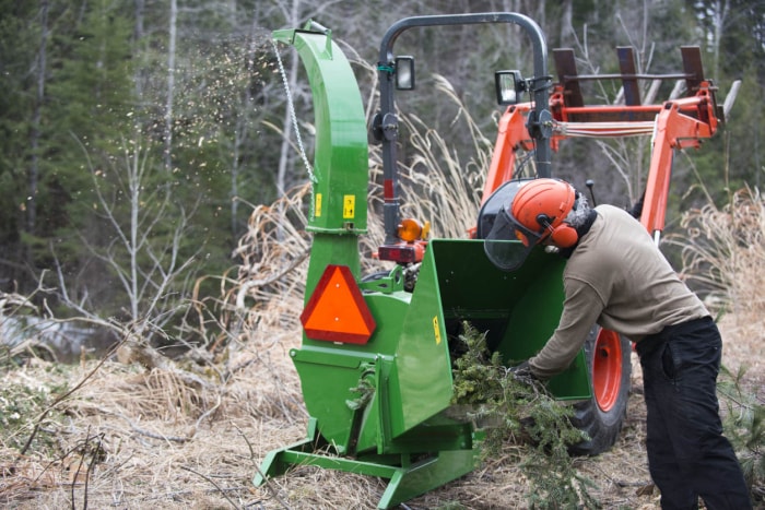 Combien coûte la location d'une déchiqueteuse de bois ?