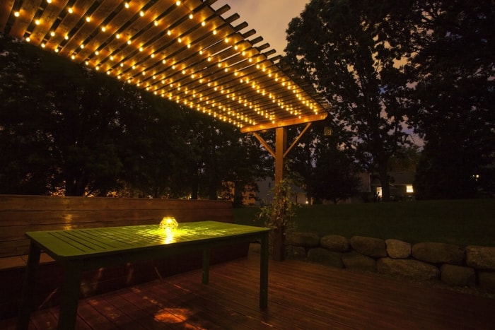 11 idées d'éclairage de terrasse pour illuminer votre espace extérieur