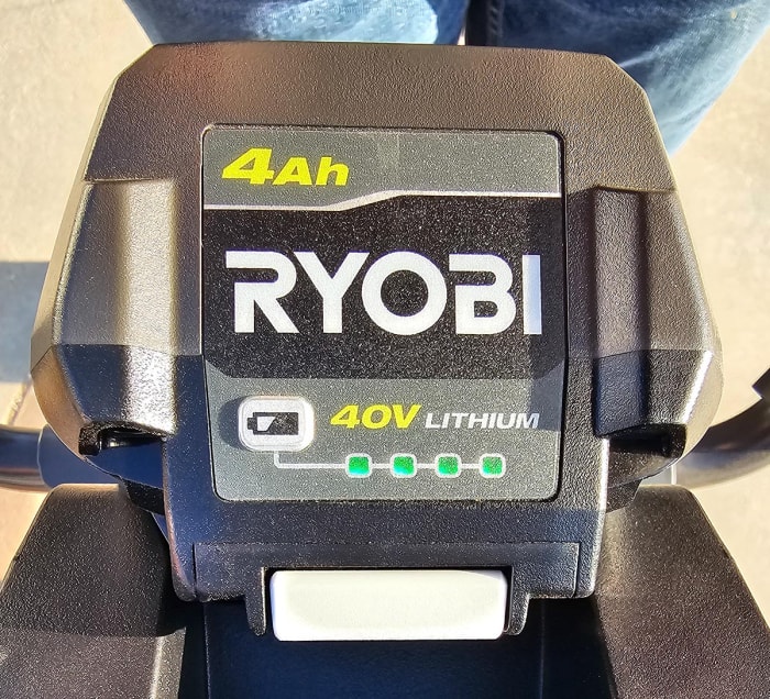 Test de la tarière Ryobi