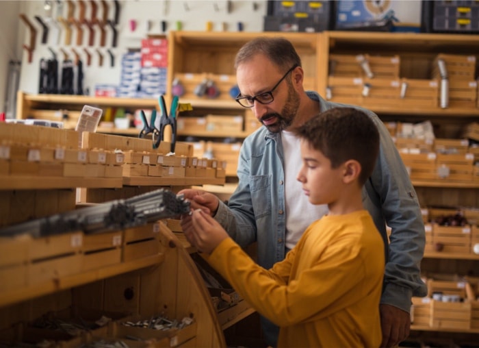 9 choses à ne jamais faire dans un magasin de bricolage