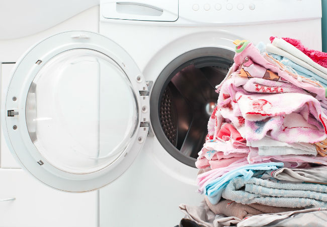 Lave-linge à chargement frontal ou par le haut : lequel vous convient le mieux ?