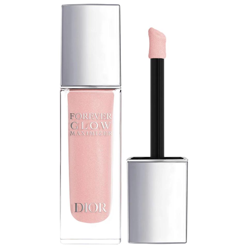 Dior Forever Glow Maximizer on a white background.