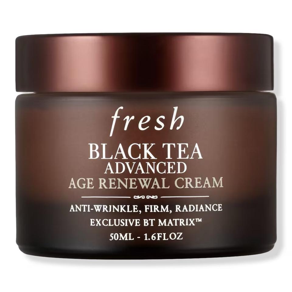 jar of Fresh Black tea Anti-Aging Ceramide Moisturizer.