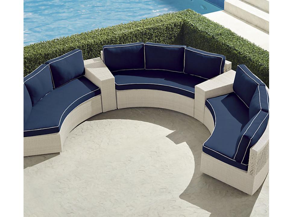 Frontgate Pasadena II 5-Piece Modular Sofa Set in an outdoor space.