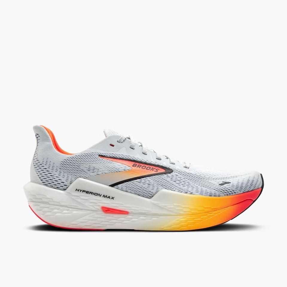 Brooks Hyperion Max 2 on a white background