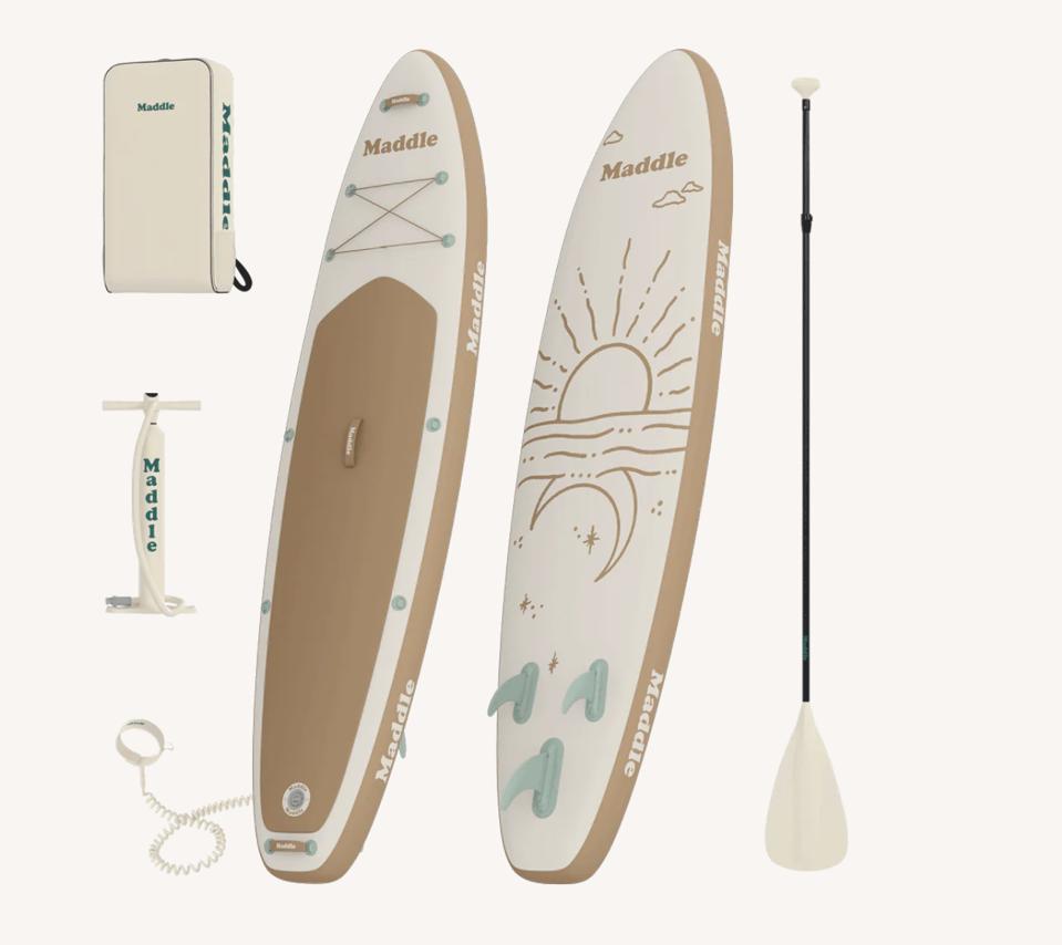 Maddle Signature paddle board in tan and white