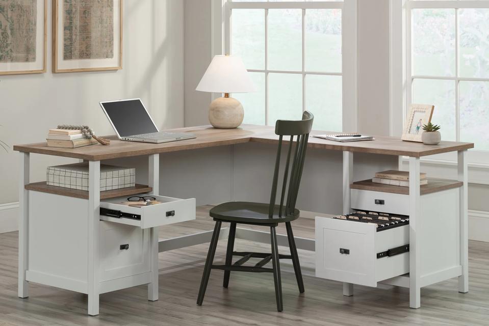 Best L-Shaped Desk: Sauder Cottage Road Desk