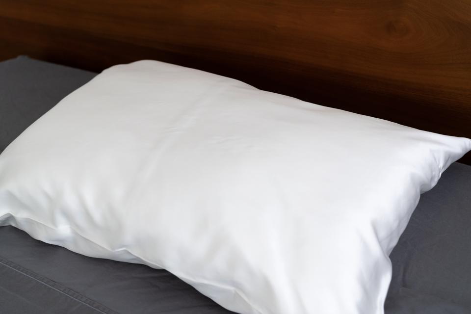 Slip white silk pillowcase