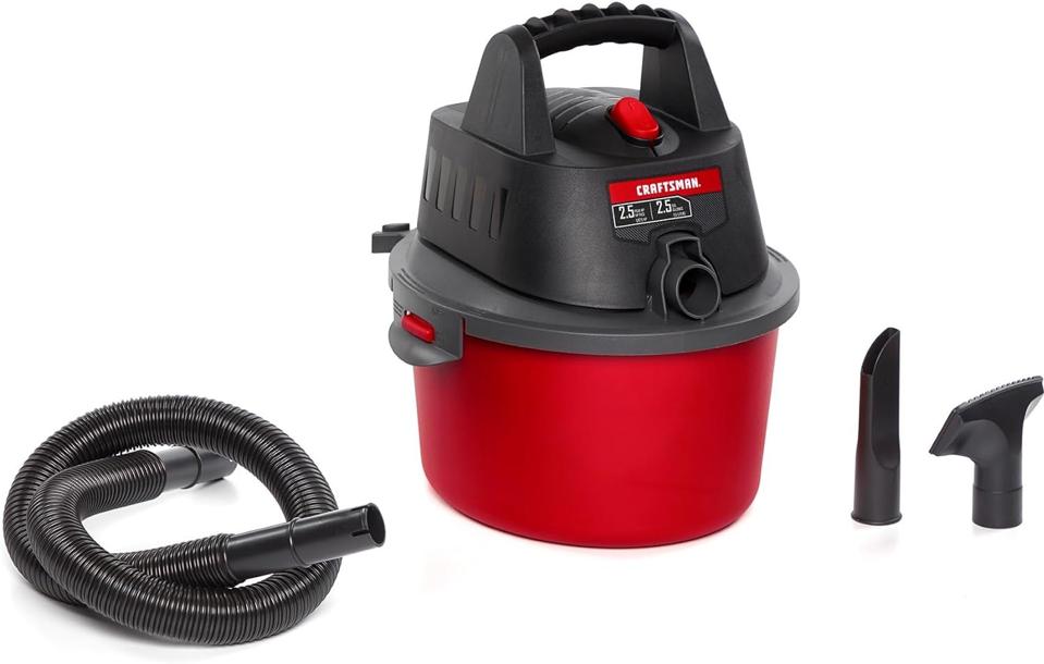 Craftsman 2.5 Gallon Wet/Dry Vac on a white background.