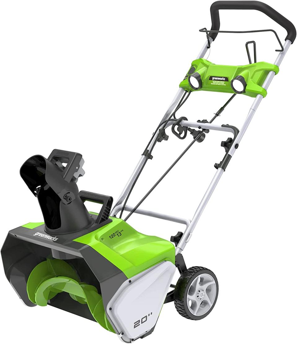 Best Electric Snow Blower: Greenworks 13 Amp 20-inch Electric Snowthrower