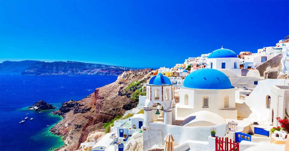 10-day Cruise to Greek Isles: Santorini, Athens & Florence from Rome (Civitavecchia), Italy on Norwegian Epic