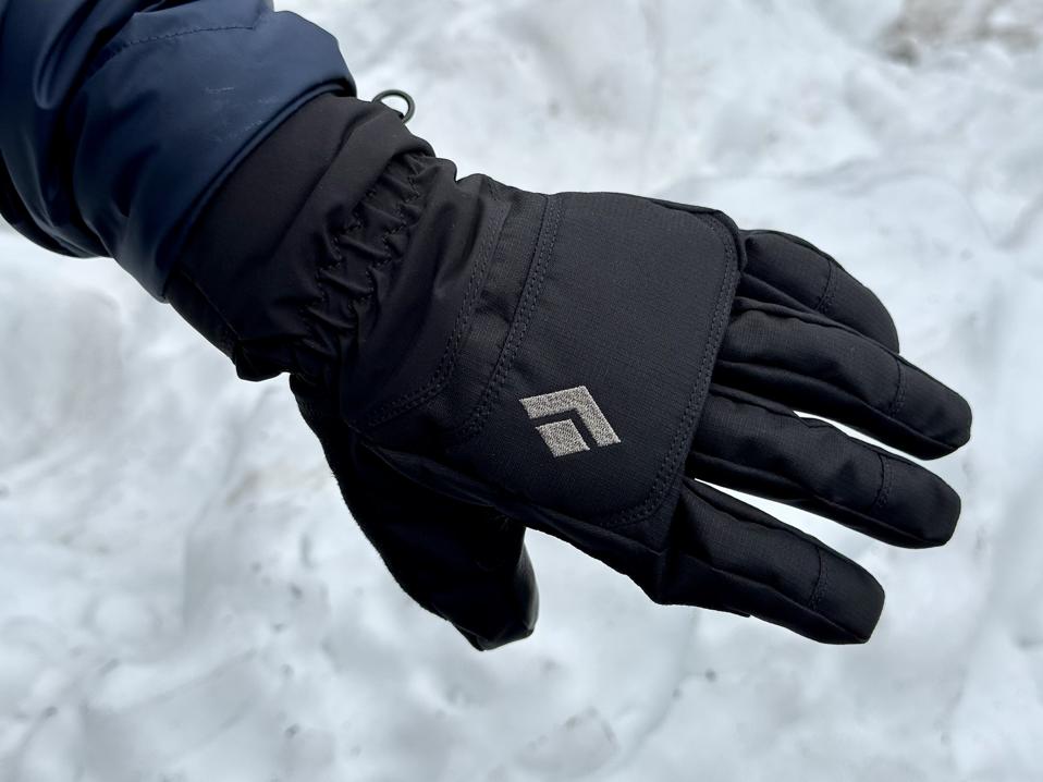 Black Diamond Women's Mission Gloves _ Best Winter Gloves by Ebony Roberts for Forbes Vetted