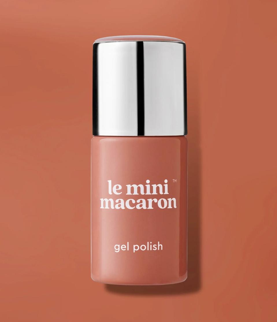 Le Mini Macaron nail polish