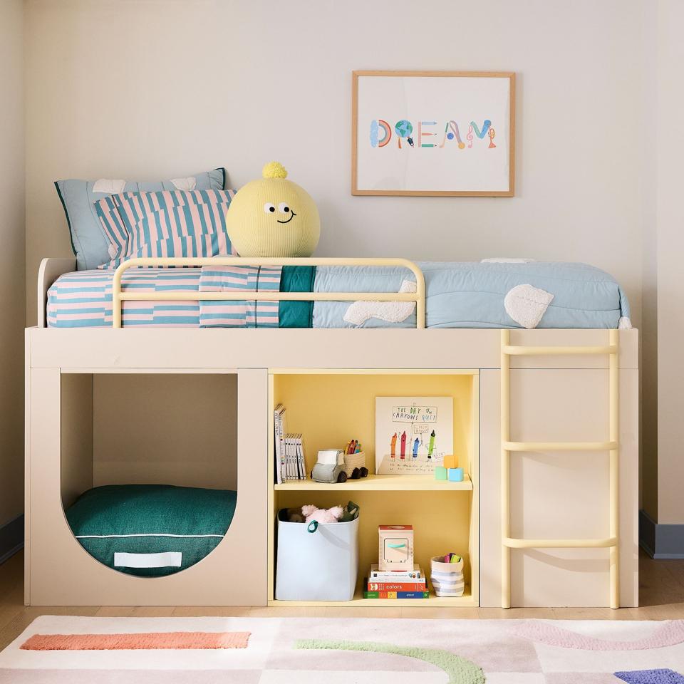 Eva Chen Lofted Bed w/ Reading Nook