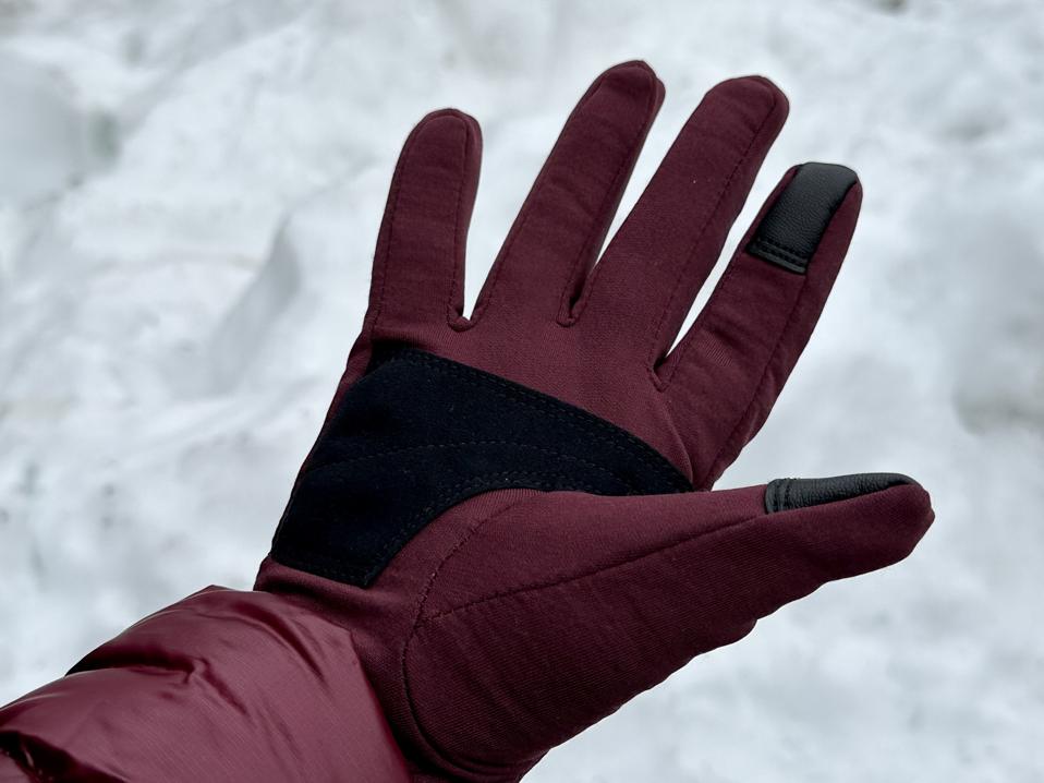 Smartwool Merino Active Fleece Gloves _ Best Winter Gloves By Ebony Roberts for Forbes Vetted 