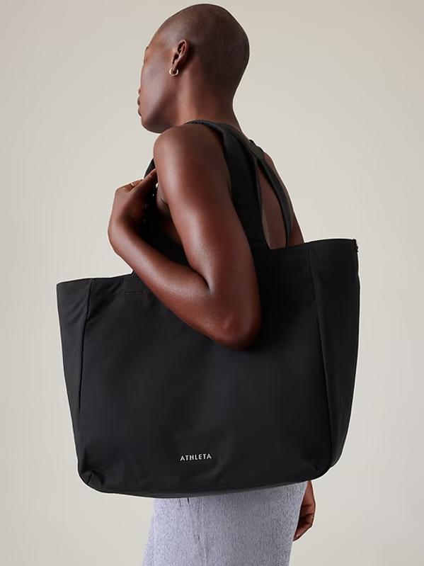 Athleta All About Tote Bag in black