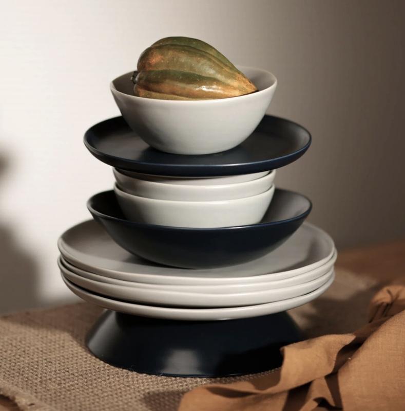 Base Dinnerware Set