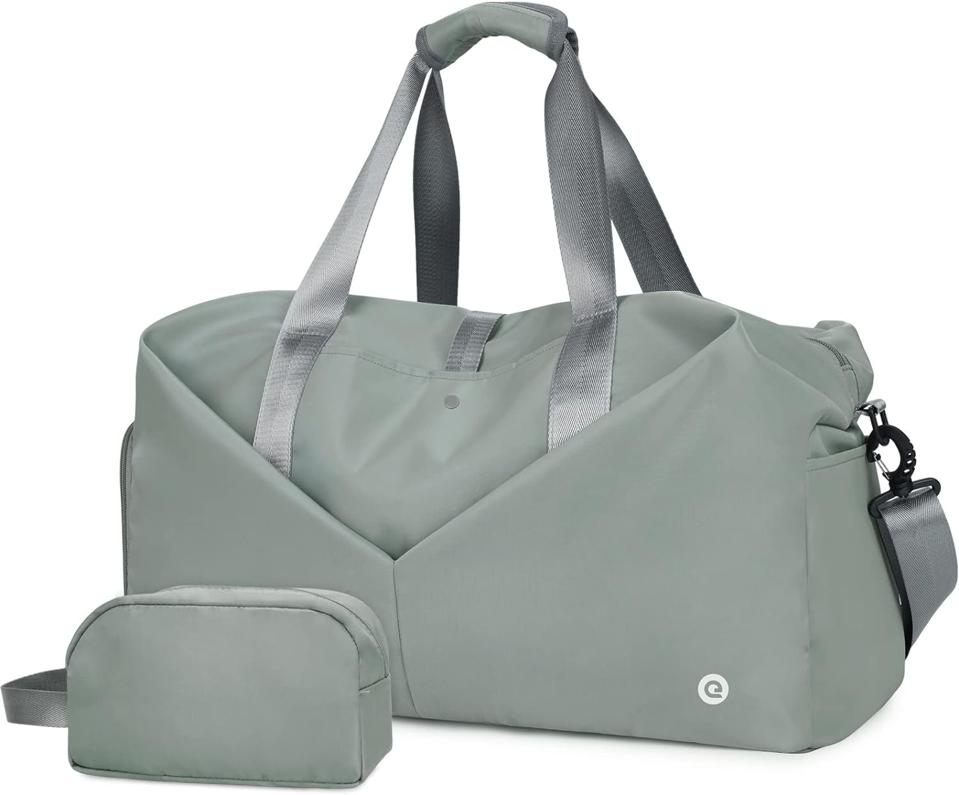 Ceneda Gym Duffel Bag in Celadon