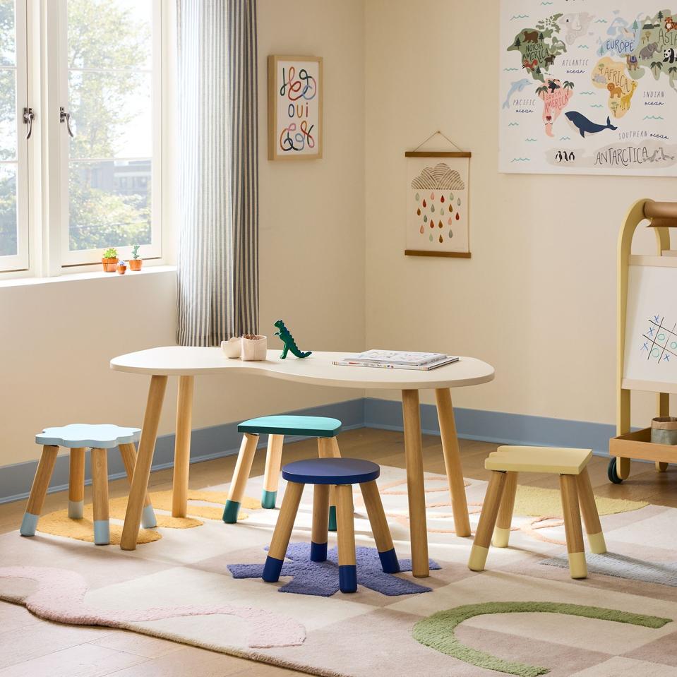 Eva Chen Play Table & Stools Set 