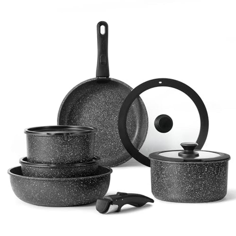 Black CAROTE 11pcs Nonstick Cookware Set With Detachable Handles