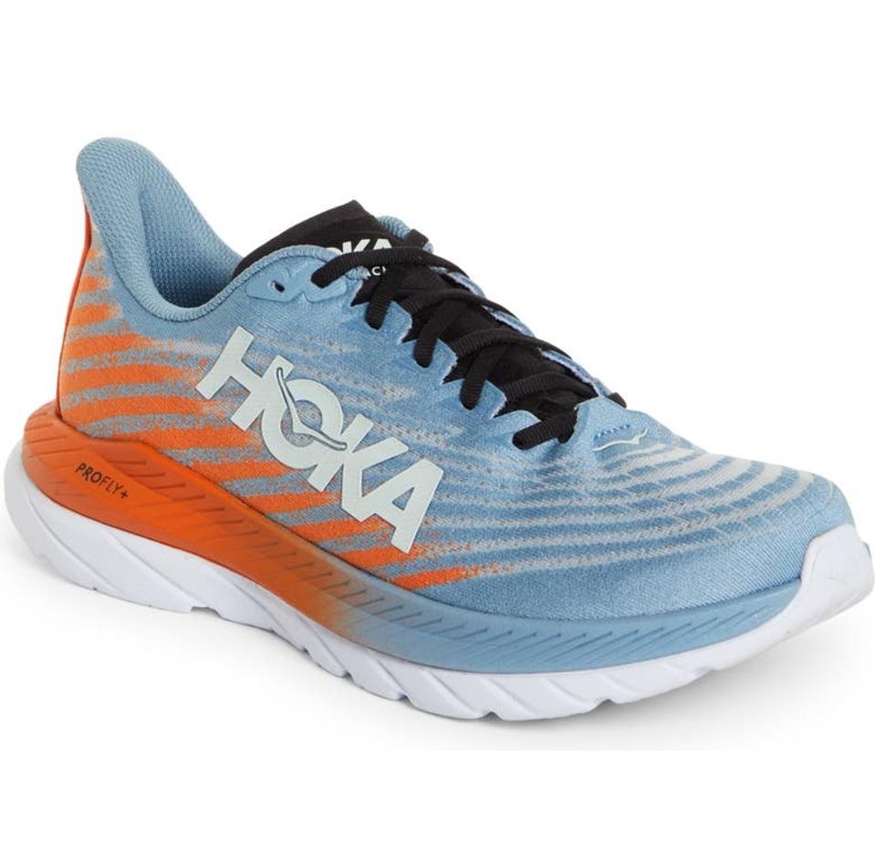 Product shot of Hoka Mach 5 sneaker in the Mountain Spring / Puffins Bill colorway. 