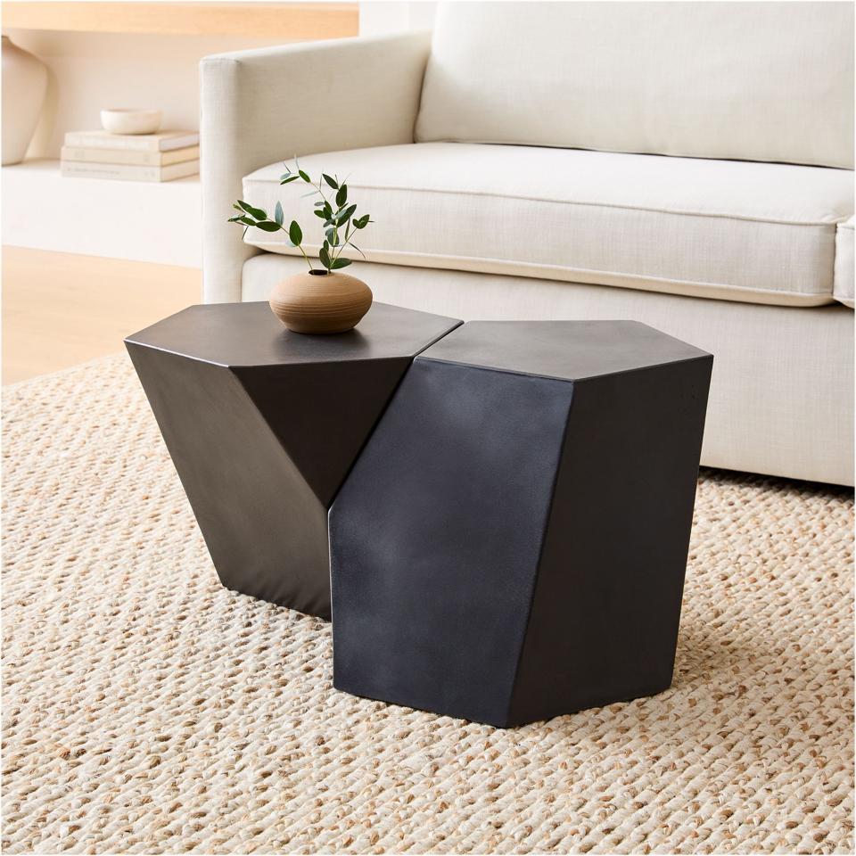 Patrick Cain Designs Scutoid Coffee Table in a living room with rug.