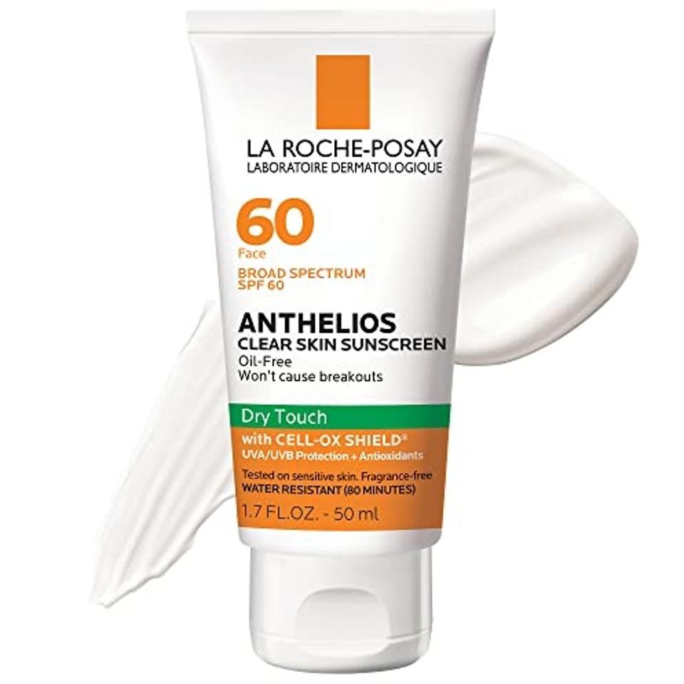 La Roche-Posay Anthelios Clear Skin Sunscreen Dry on white background.