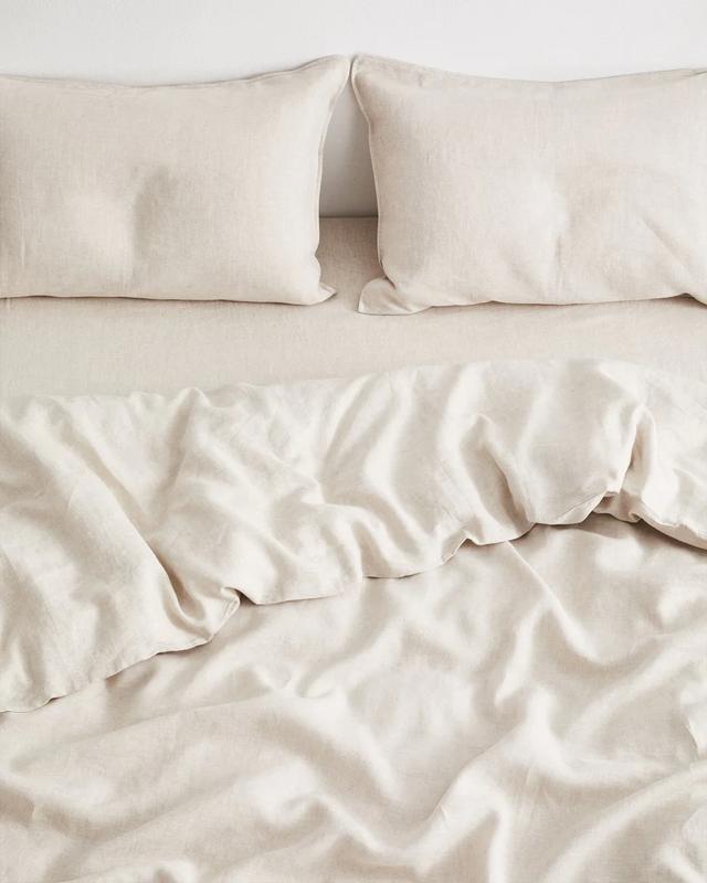 Bed Threads 100% French Flax Linen Bedding Set in Oatmeal.