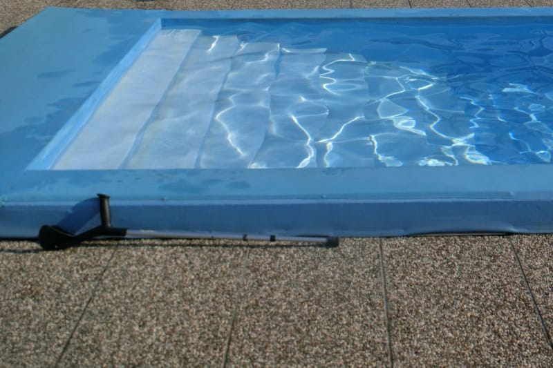 Couverture de piscine automatique