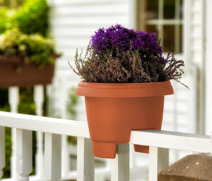 Ce qu'il faut pour un appartement Option Deck Rail Planter